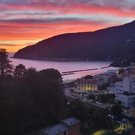 At The Sea With Wonderful View Near 5 Terre * Moneglia