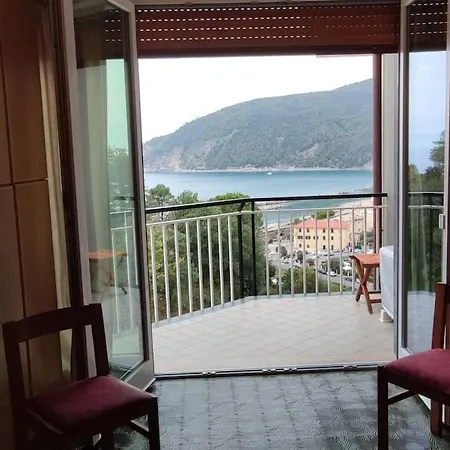 At The Sea With Wonderful View Near 5 Terre Moneglia